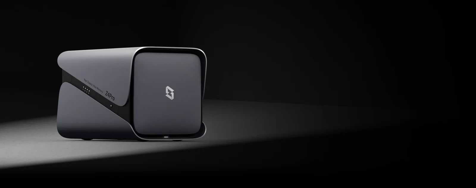 ZSpace 極空間 Z4Proの公式製品画像